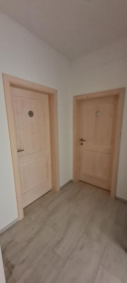Nona Bb Bed & Breakfast Postojna Eksteriør bilde